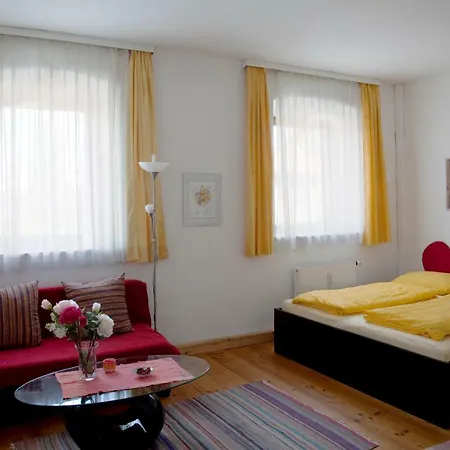 Gaestehaeuser Anni Ehrndorfer Lejlighedshotel 4*